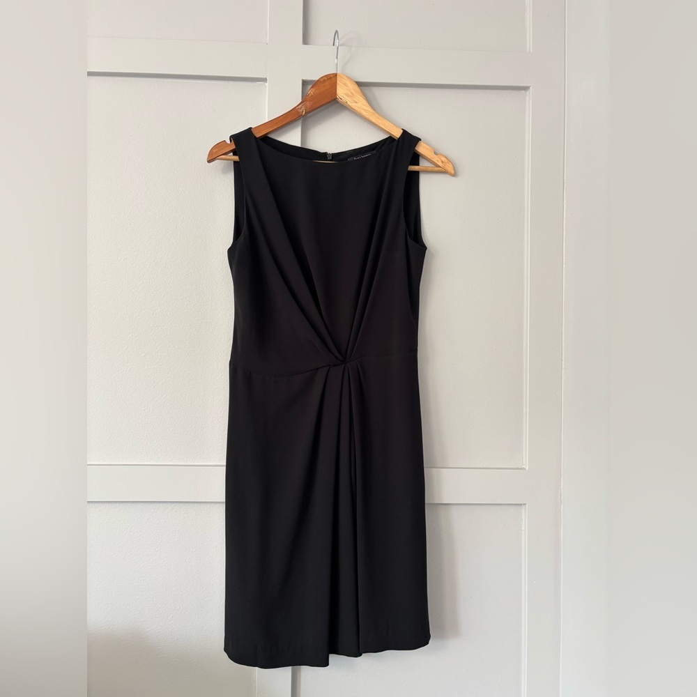 Tara Jarmon Elegant Black Silk Lined Sleeveless Dress